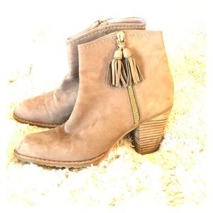 Stuart Weitzman suede beige booties
